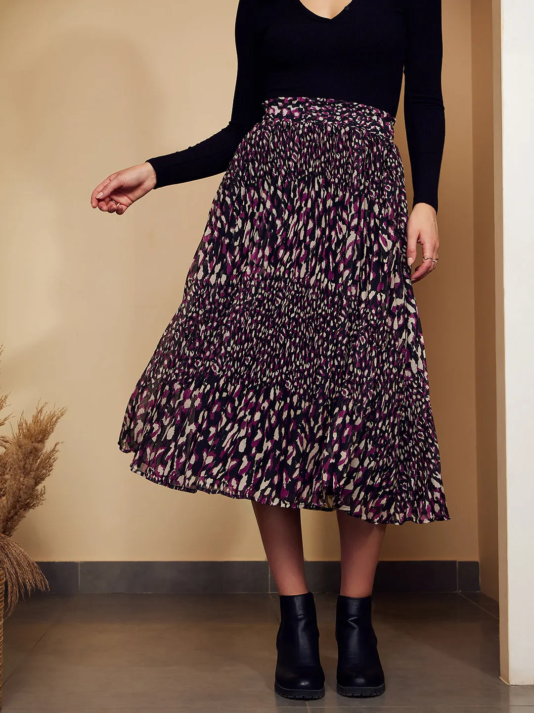 Berrylush Women Black & Purple Animal Printed High-Rise Waist Slip-On Pleated A-Line Midi Skirt