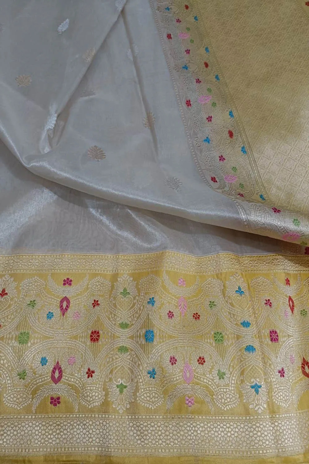 Elegant Off White Banarasi Silk Saree with Meenakari Border