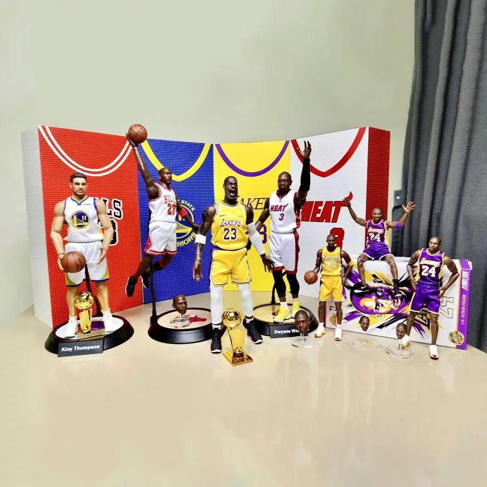 Lebron James (Los Angeles Lakers Away) 1/6 Scale Action Figure