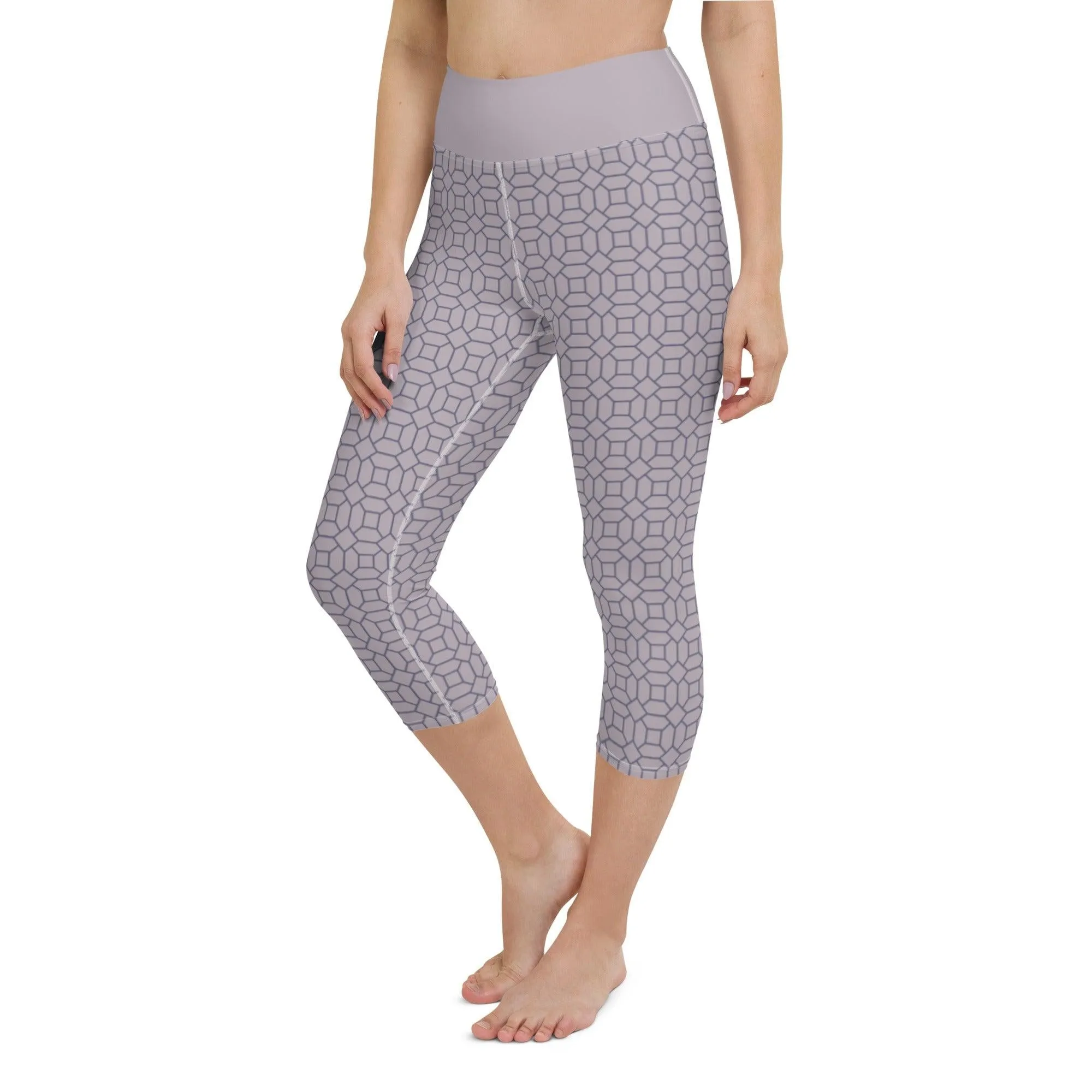 Lilac Pattern Women's Capri Yoga Pants