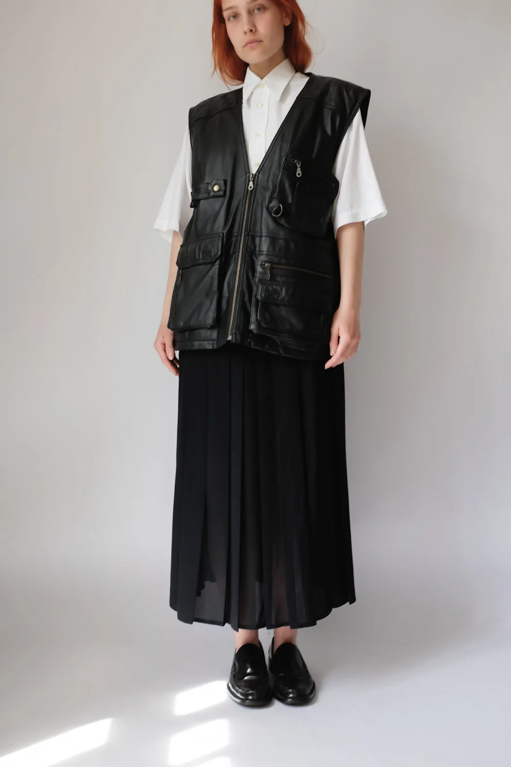 PLEATED BLACK LONG SKIRT