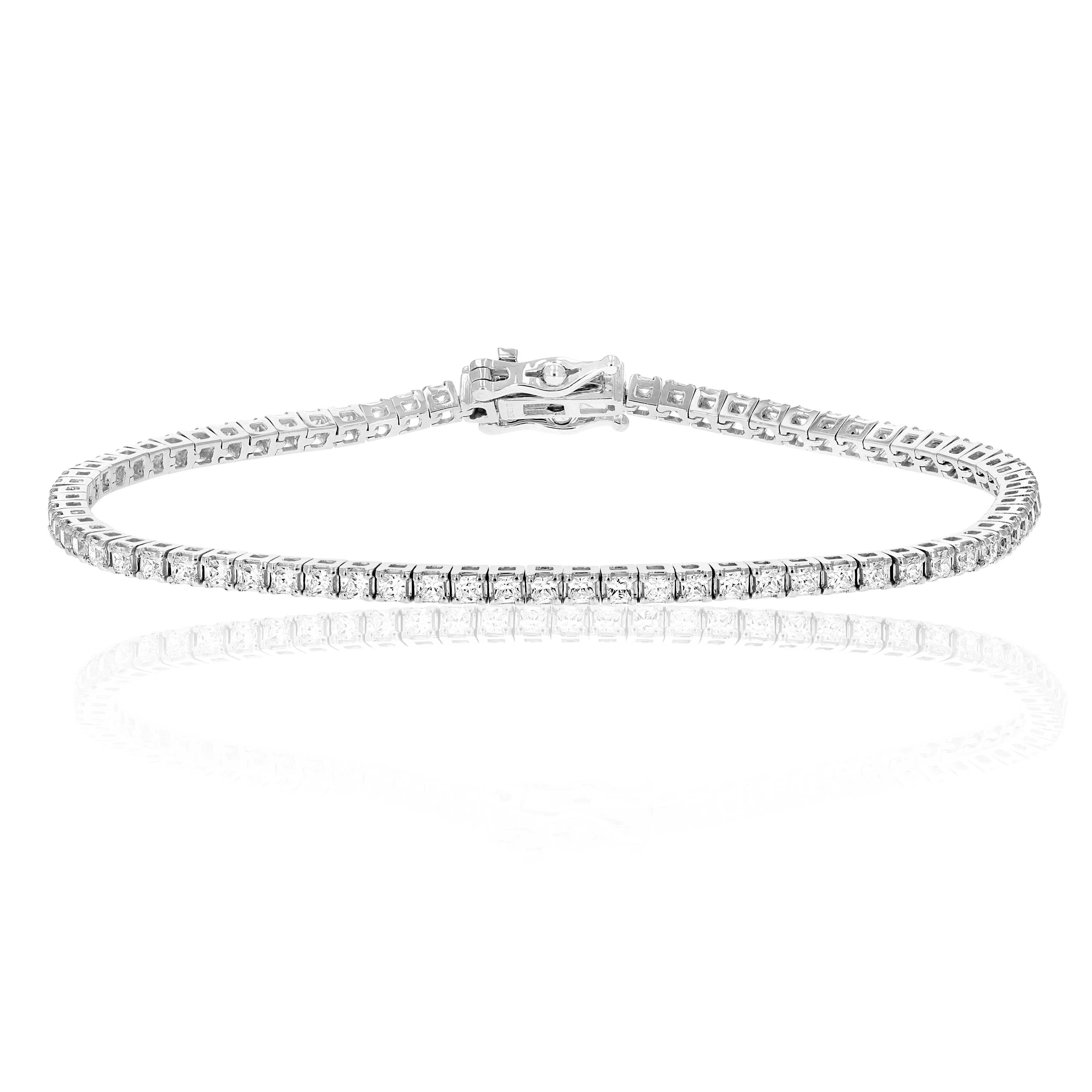 Timeless Diamond Tennis Bracelet in 14K Gold