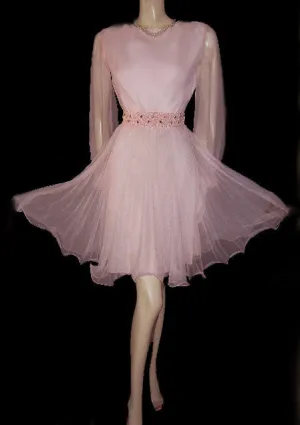 VINTAGE ‘50s PINK PLEATED PARTY DRESS ADORNED WITH SPARKING PINK RHINESTONES & BRAID WITH METAL ZIPPER