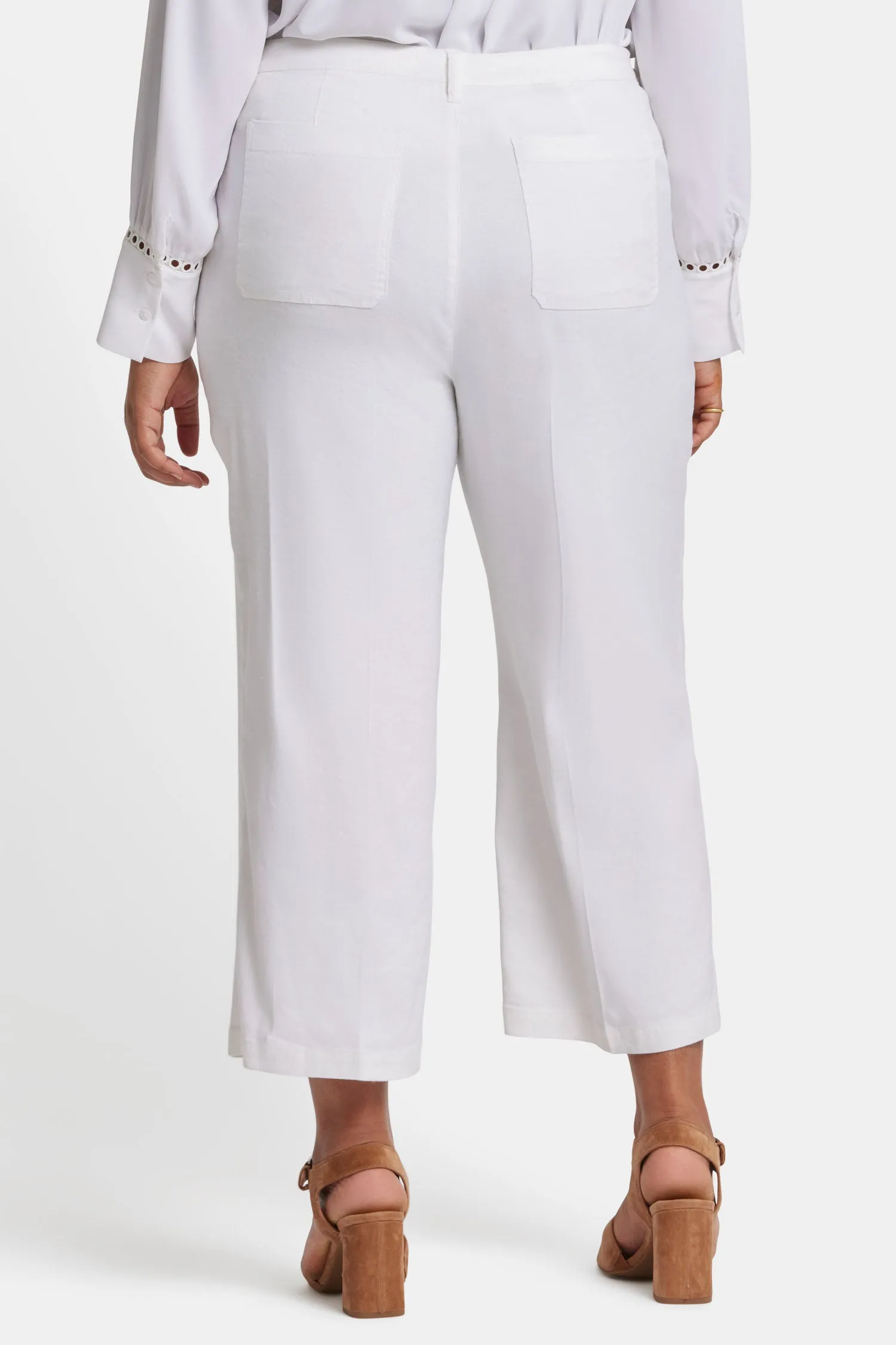 Wide Leg Cargo Capri Pants In Plus Size - Optic White